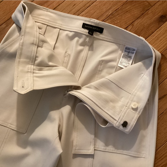 NEW BANANA REPUBLIC HIGH WAISTED TAPERED CARGO - PLEATED CUFF - LUXURIOUS FABRIC - Picture 12 of 16